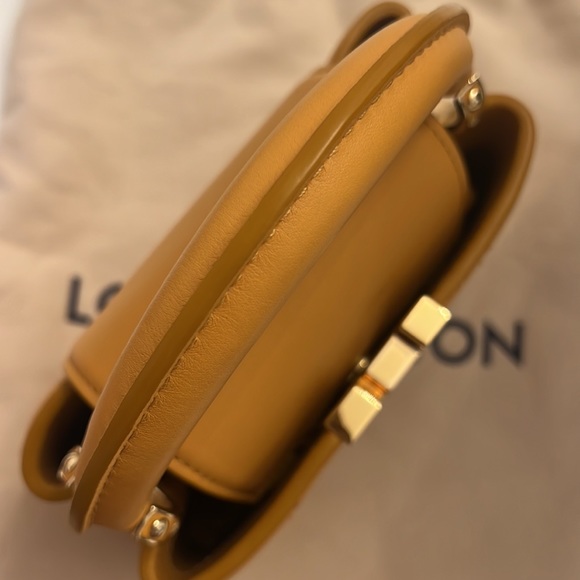 NEW **RARE** ** LIMITED EDITION**Authentic Louis Vuitton Capucines Mini - Picture 9 of 17